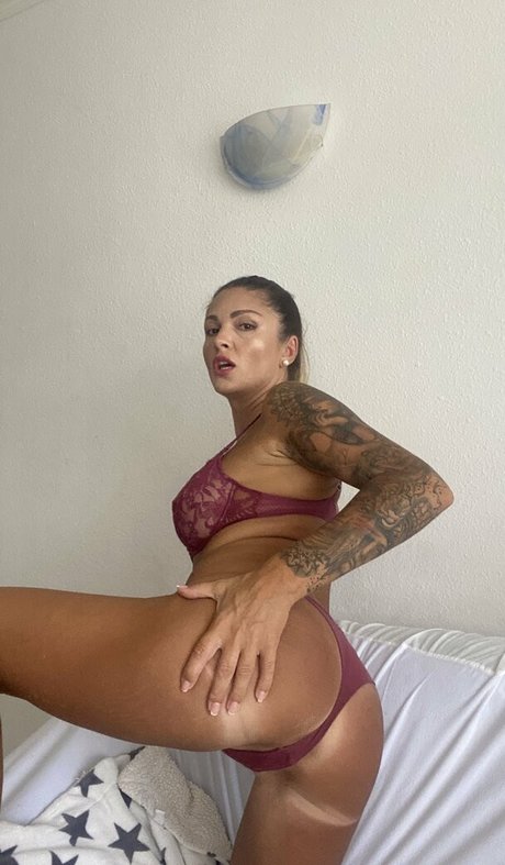 sarahmontanavip naked actress galleries