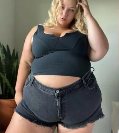 ceciliaxemily model pretty image