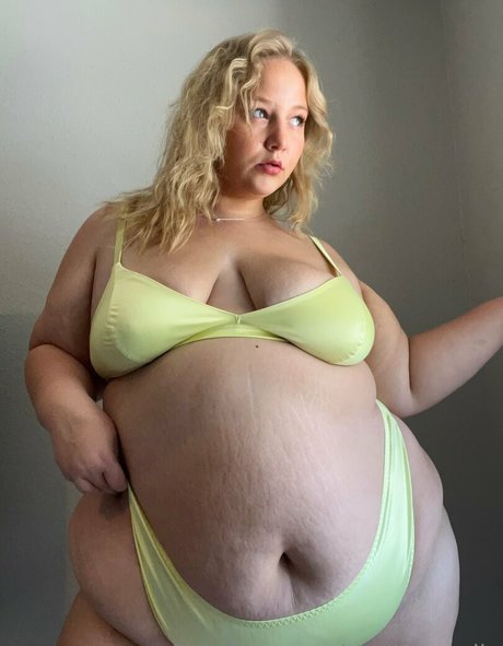 ceciliaxemily sexy pornstar images