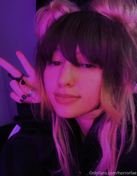 lewdfaerie high quality model picture