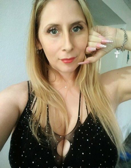 Rominavc nudes star picture