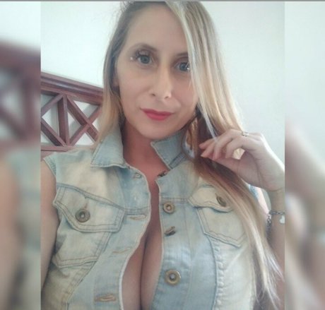 Rominavc sex star image