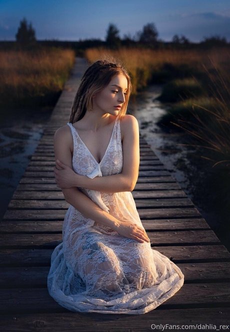 Dahlia Rex hot model galleries