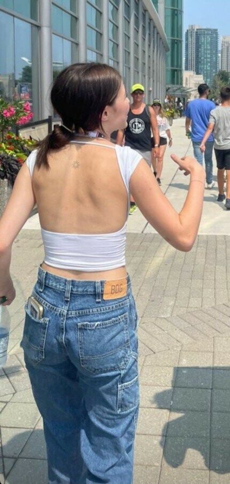 Ava Rose Beaune naked actress images