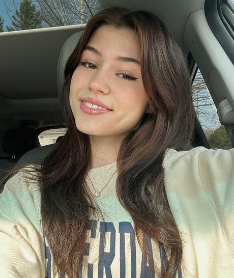 Ava Rose Beaune top pornstar photos