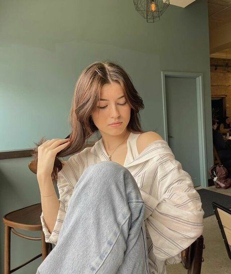 Ava Rose Beaune free actress photo