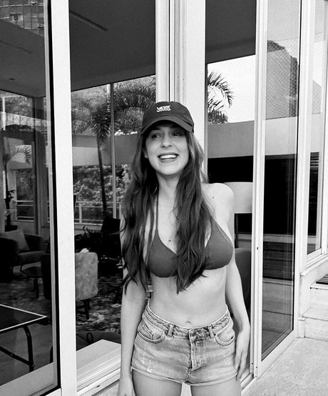 Sophia Abrahao xxx star images