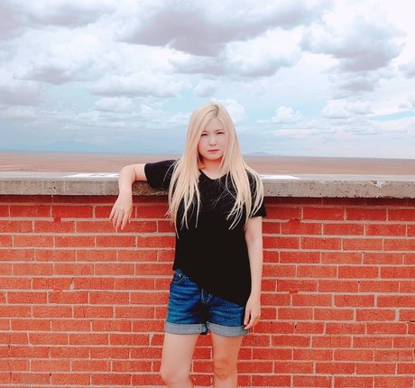 HAchubby model photo