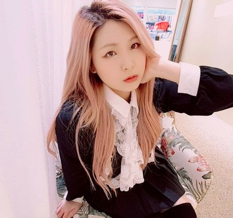 HAchubby adult model images