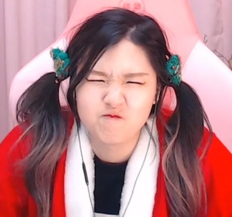 HAchubby erotic actress picture