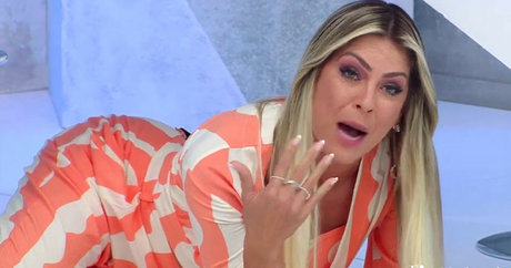 Renata Fan free actress photos