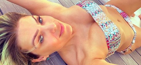 famous nude onlyfans pretty img