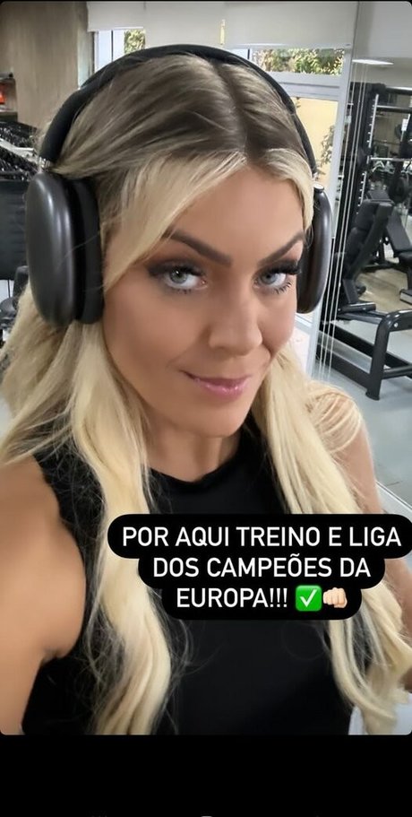 Renata Fan star high quality image