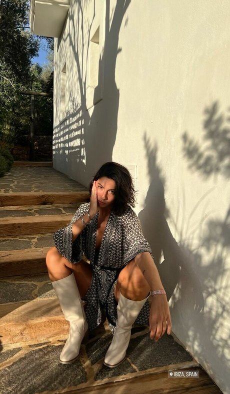 Maria Mood art actress pictures