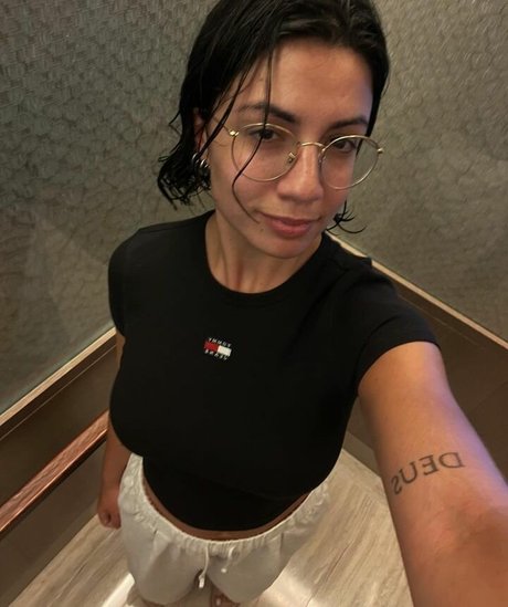 Maria Mood hot pornstar img