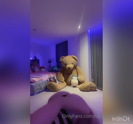 Lauren Alexis exclusive star pic