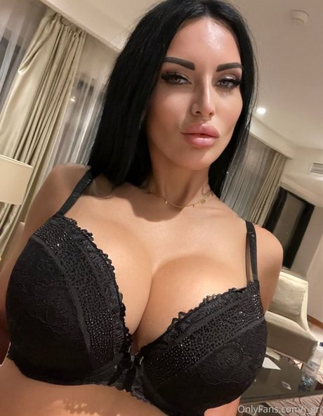 tanned onlyfans hot xxx image