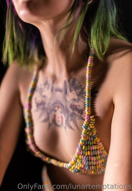 lunartemptations top star pics