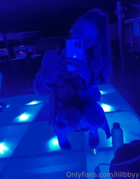 Lillbbyy pornstar sex galleries