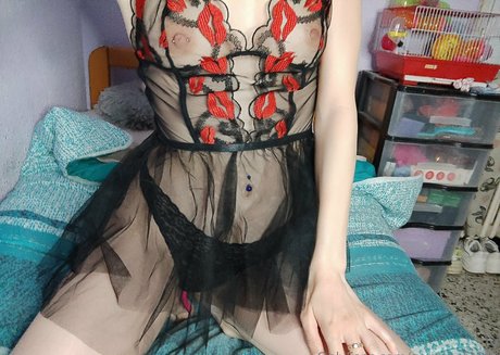 kittyhot2569 pornstar free galleries