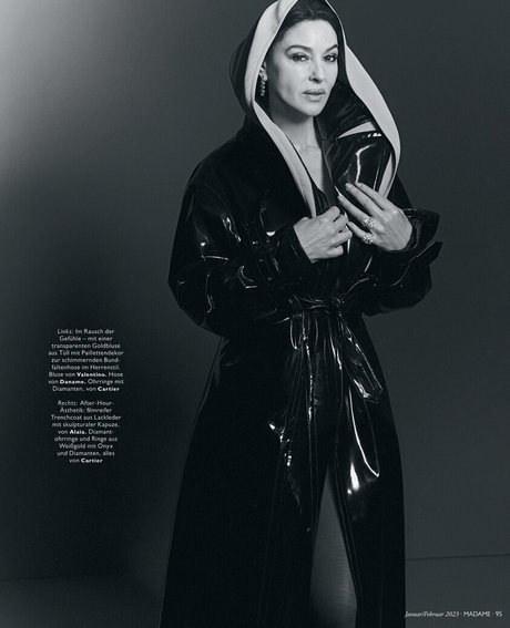 Monica Bellucci model exclusive pics