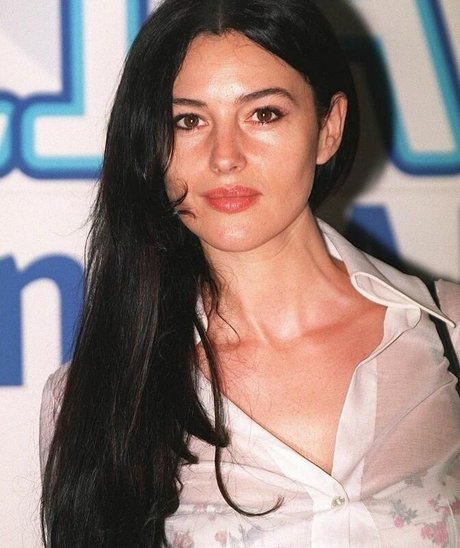 Monica Bellucci free model picture