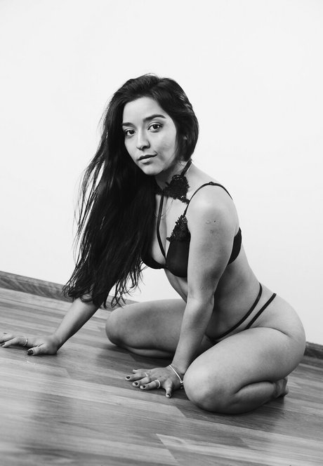 sofiavaleria c pornstar hot archive