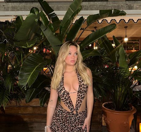 Claudia Conway star hd images