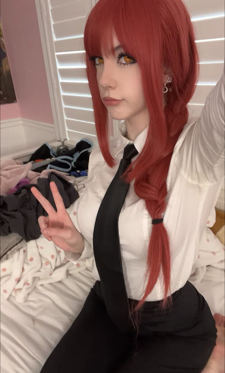 emiki28 star erotic gallery