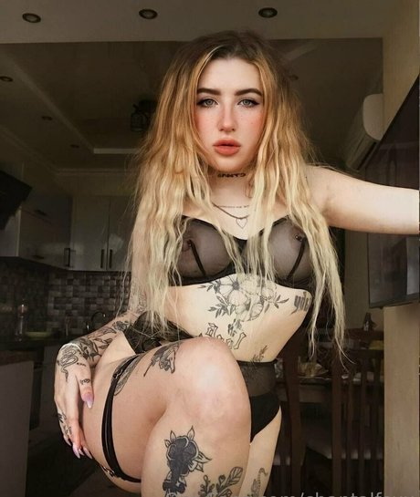 chantalfoxx pornographic star archive