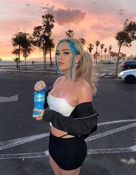 skinny asian onlyfans hd images