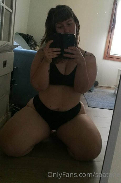 saatane perfect actress pic