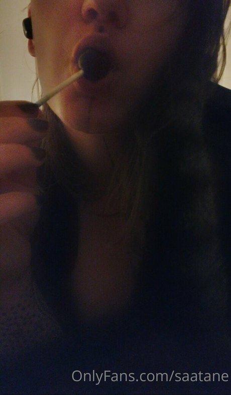 saatane pornstar exclusive images