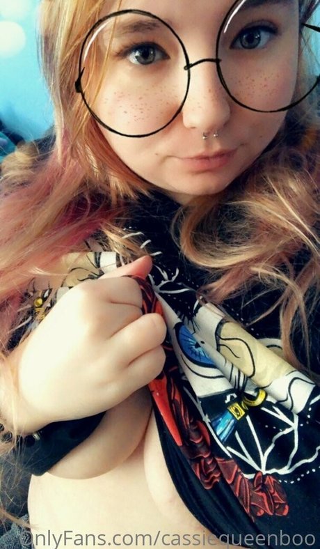 cassiequeenboo pornstar naked picture