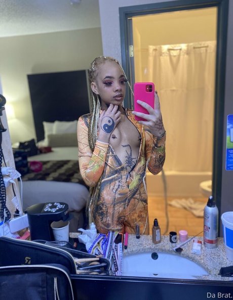 curvy kitty onlyfans naked pic