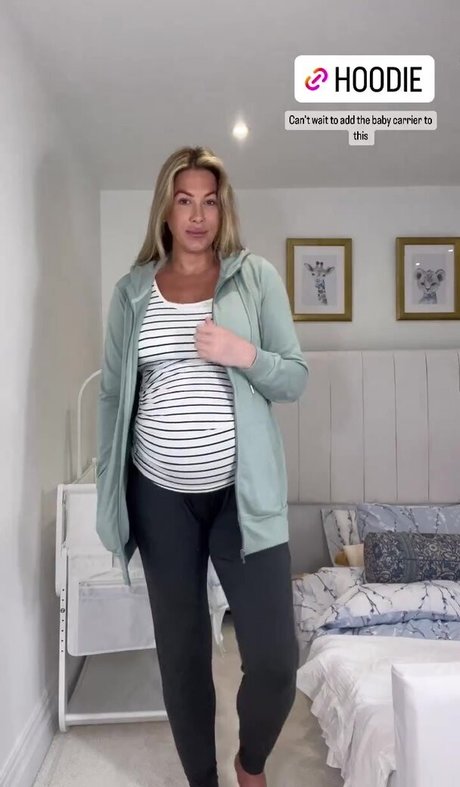 Emily Rose Ross art star pictures