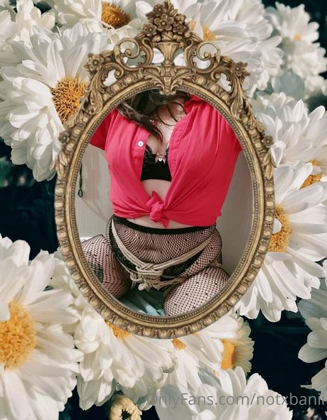 notxbvnny perfect model image