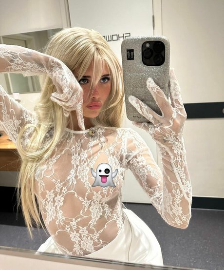 Nessa Barrett actress pics