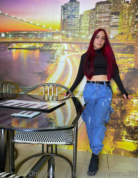 aurorawhitemodel Images