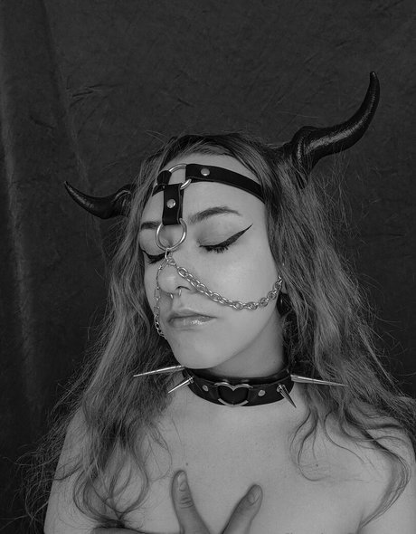 thick girls onlyfans hd pic