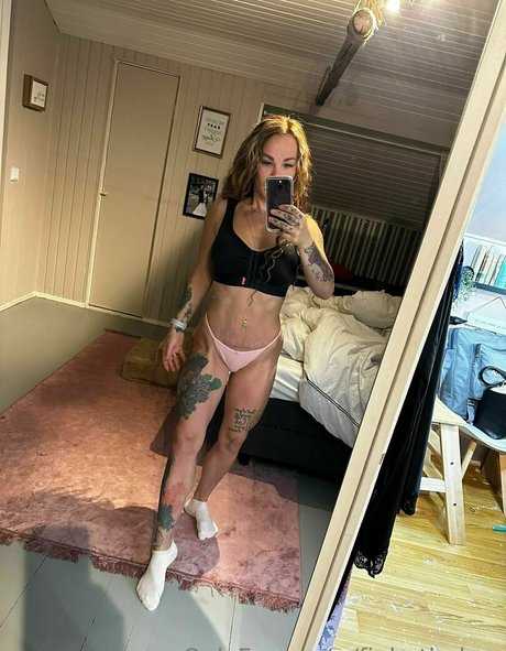 finhotbabes pornstar naked pics