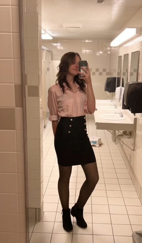 horny girls onlyfans erotic pictures