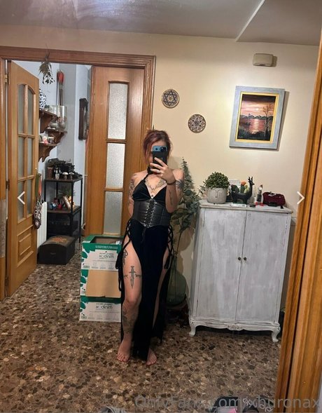 xhuronax porn model photos