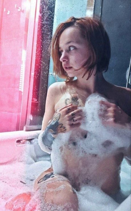 xhuronax pornstar exclusive pictures