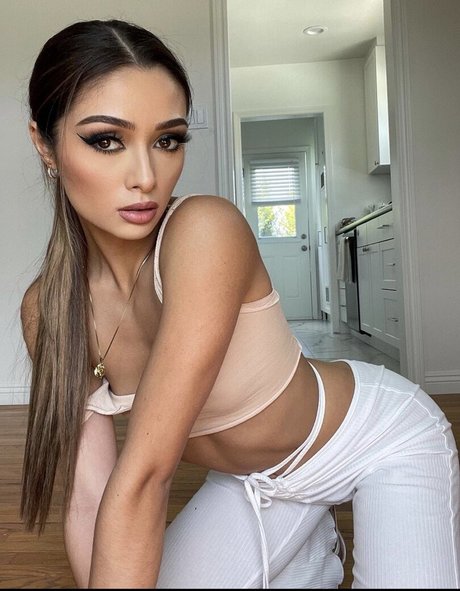 Angelica Jensen adult model photo