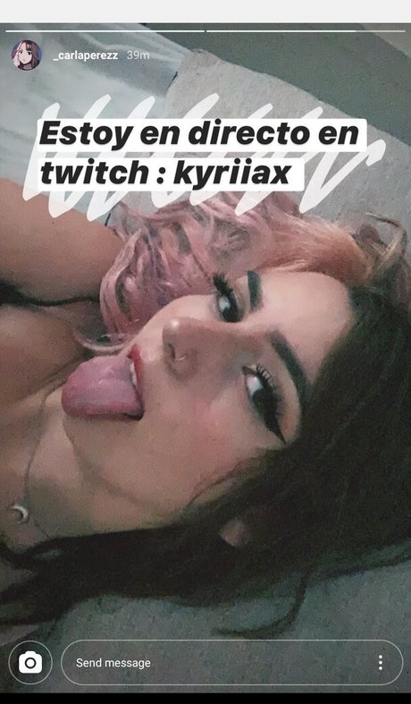 _carlaperezz model sexy pics