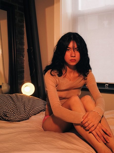 Mia Kerin nudes actress pics