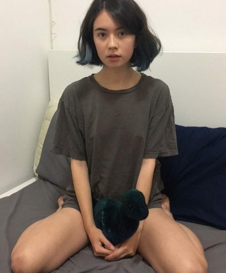 Mia Kerin beautiful actress pics