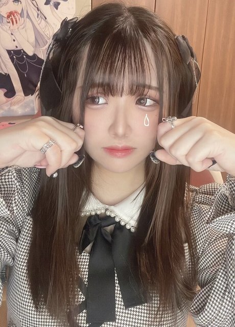 Yui Hiiragi model high quality img