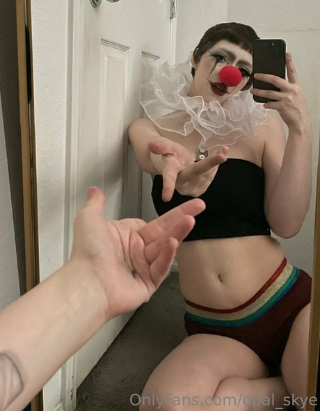 famous nude onlyfans adult image